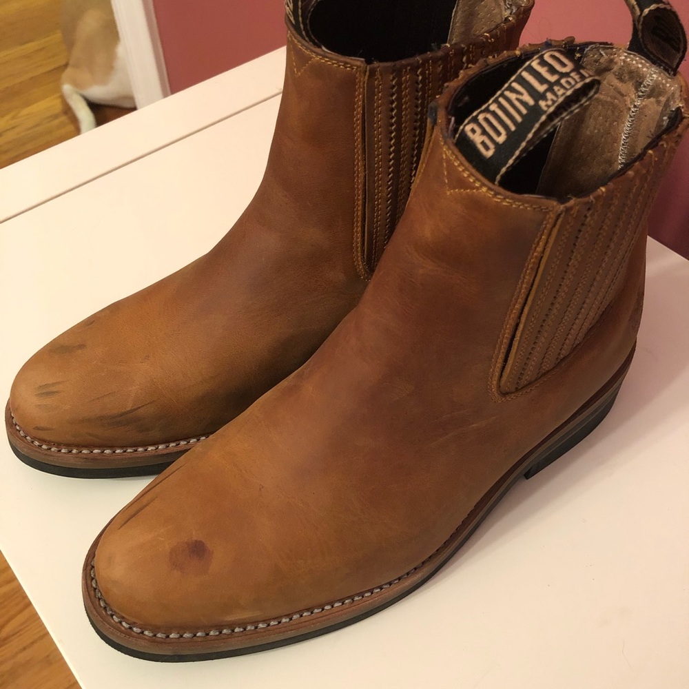 100% Genuine leather artisan crafted ankle boot